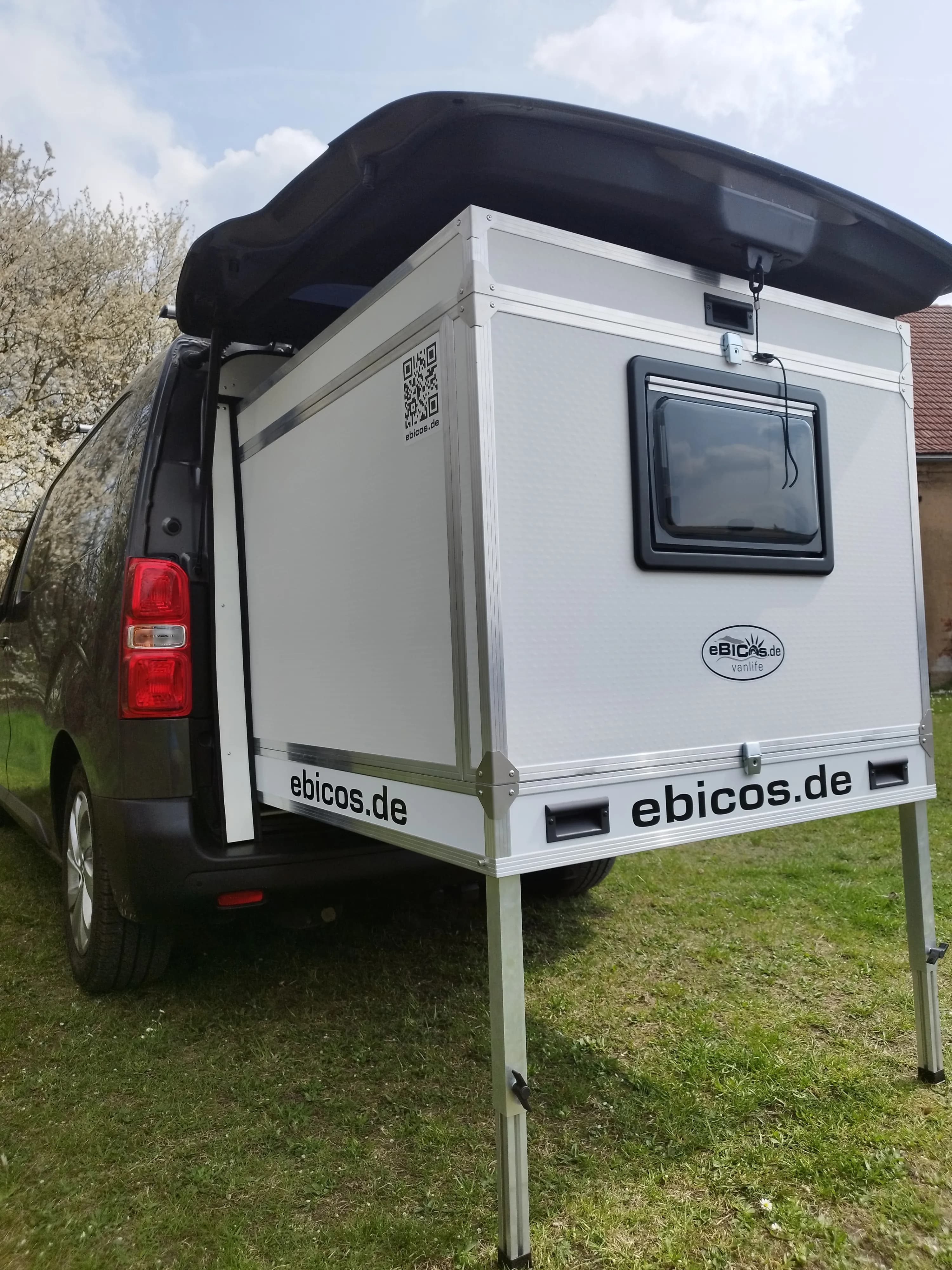 Citroen Jumpy in wenigen Minuten zum Camper verwandeln