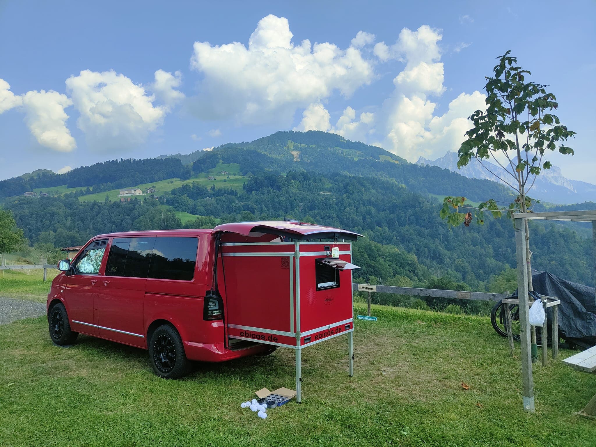Campingbox mit Bett
