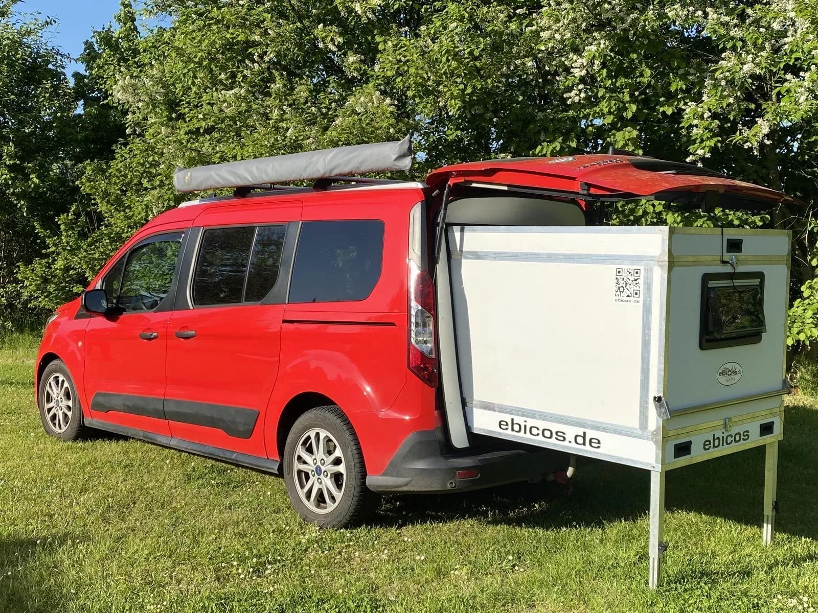 VW Caddy mit "Happy Dreamer" modul von ebicos