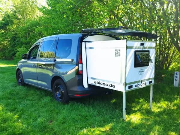 Vom Auto zum Camper aufrüsten – Mit mobiler Küche und Bettmodul