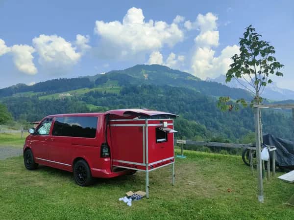 Campingbox mit Bett